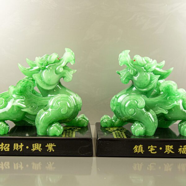 Jade Pi Xiu Guardian Lions Feng Shui Prosperity Statues Chinese Guardian Lions Jade Pi Xiu Statues UK Authentic Jade Feng Shui Wealth Attracting Decor Feng Shui Protection Lions Pi Xiu Jade Set KOKOPRIME Chinese Decor Prosperity Home Decor