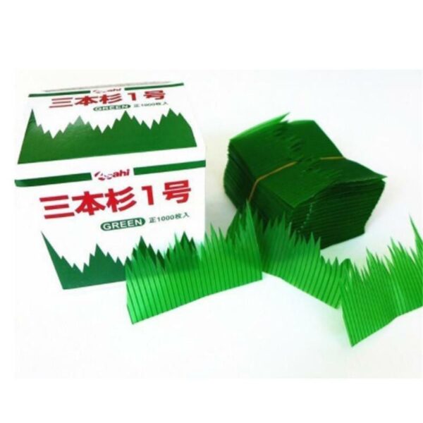Green plastic sushi grass divider sheets for bento boxes and sushi